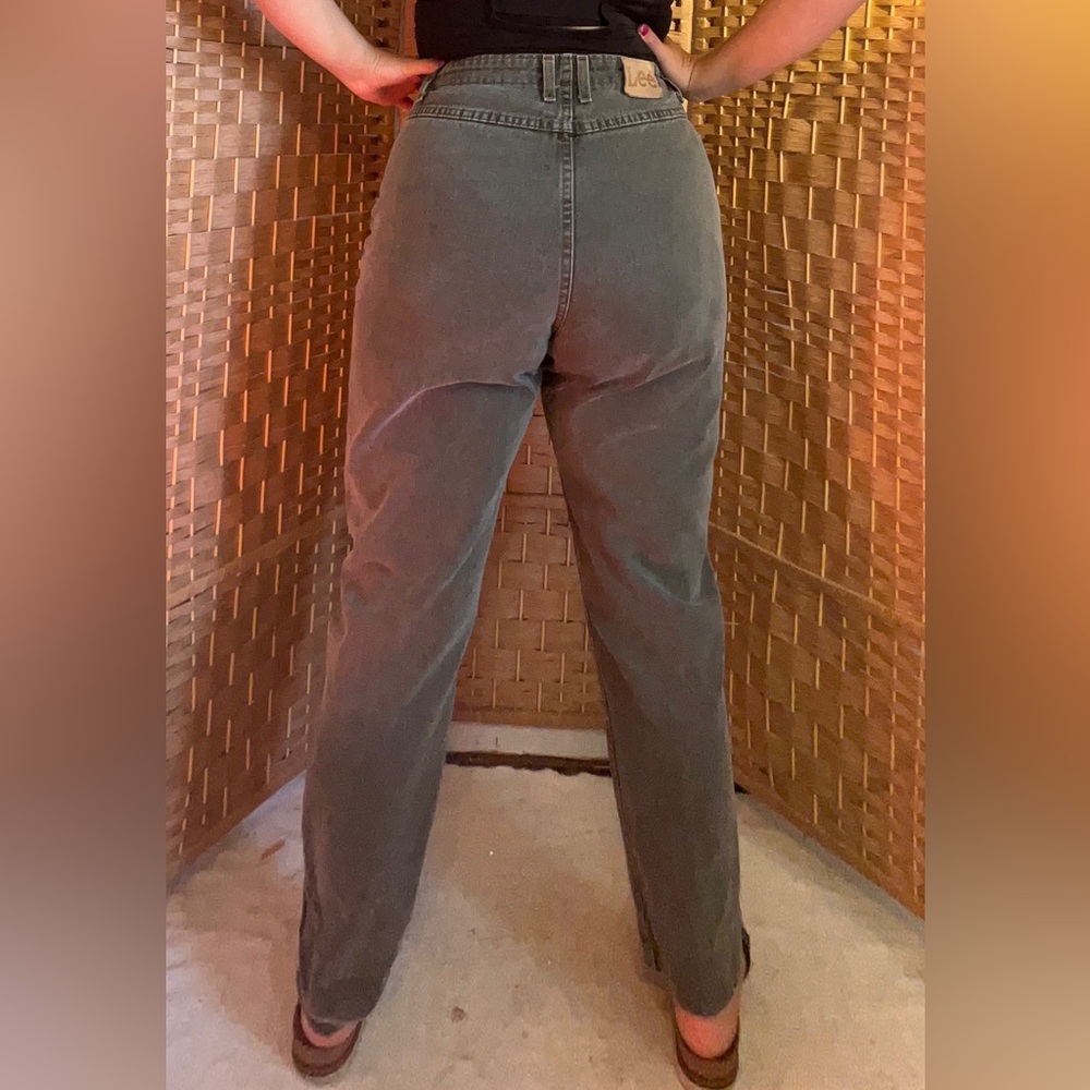 Vintage High-Waisted Lee Jeans - Picture 10 of 11